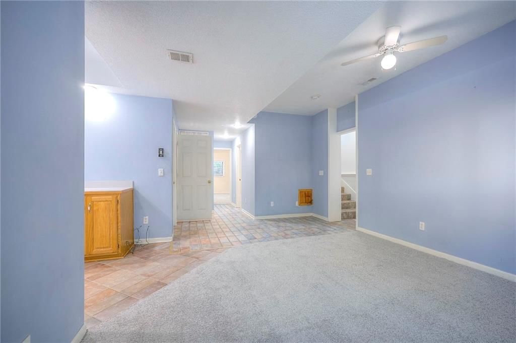13928 W 109th Street — photo 32