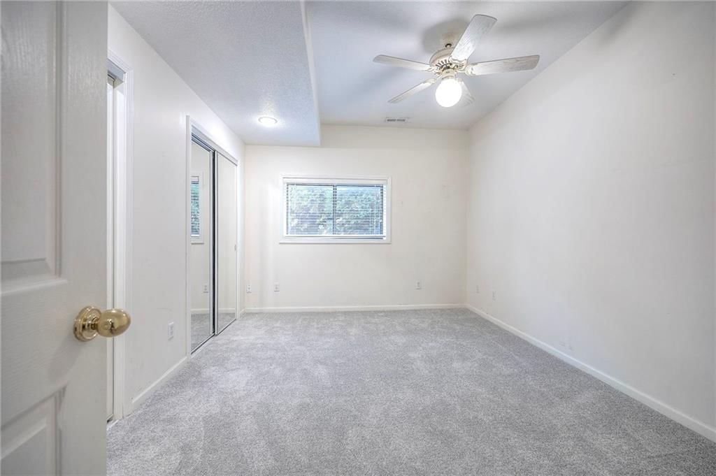 13928 W 109th Street — photo 35