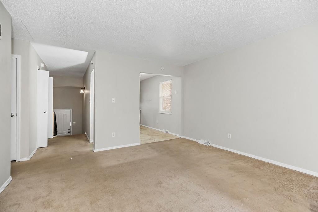 343-345 N Gilbert Street — photo 6