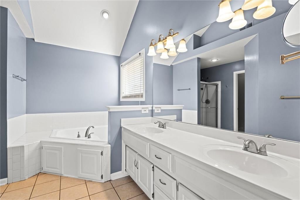 741 SW Windsong Circle — photo 18