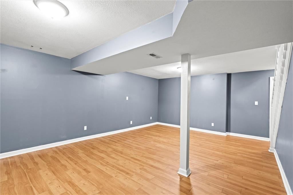 741 SW Windsong Circle — photo 33