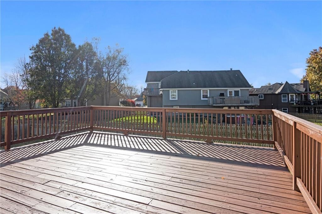 741 SW Windsong Circle — photo 34