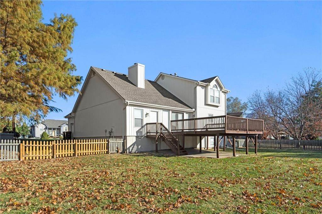 741 SW Windsong Circle — photo 36