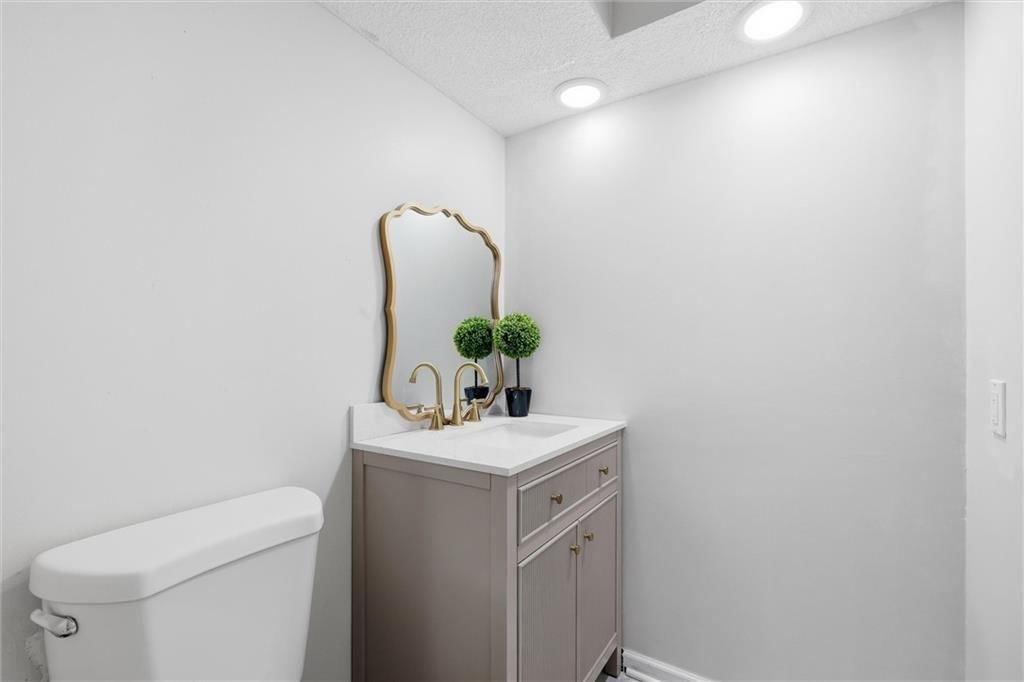 3922 Willshire Drive — photo 23