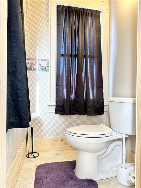 403 E 8th Court — photo 18