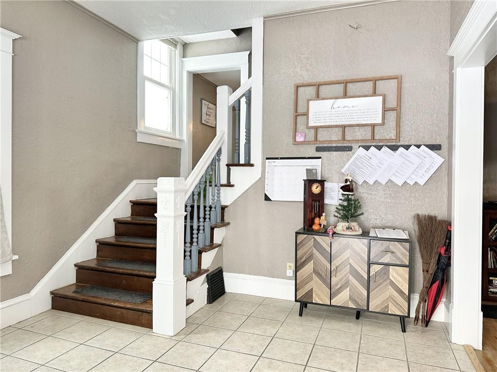 403 E 8th Court — photo 21
