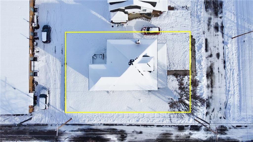 403 E 8th Court — photo 33