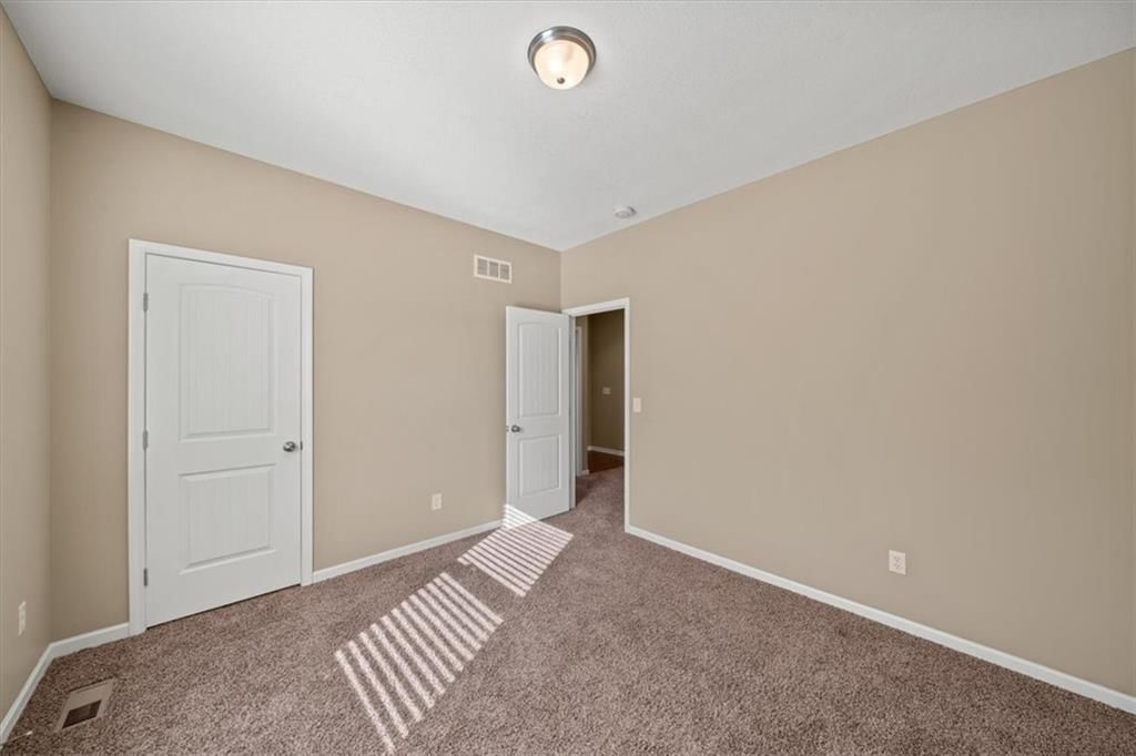 11115 N Jefferson Street — photo 27