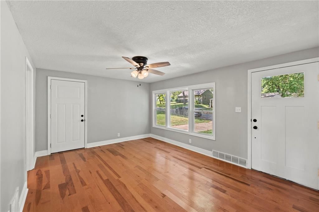 207 W 90th Street — photo 2