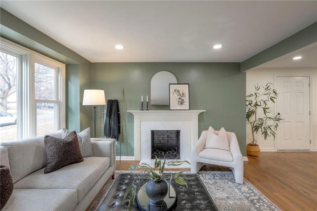 7307 Rosewood Drive — photo 2