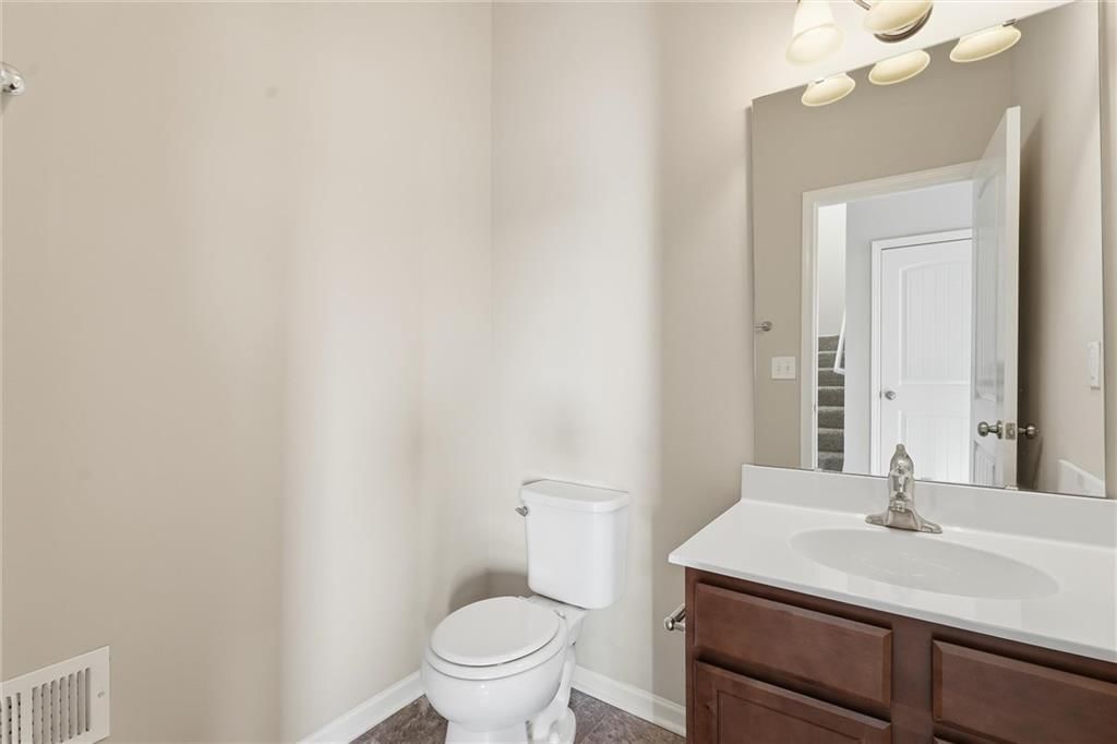 11033 N Jefferson Street — photo 15