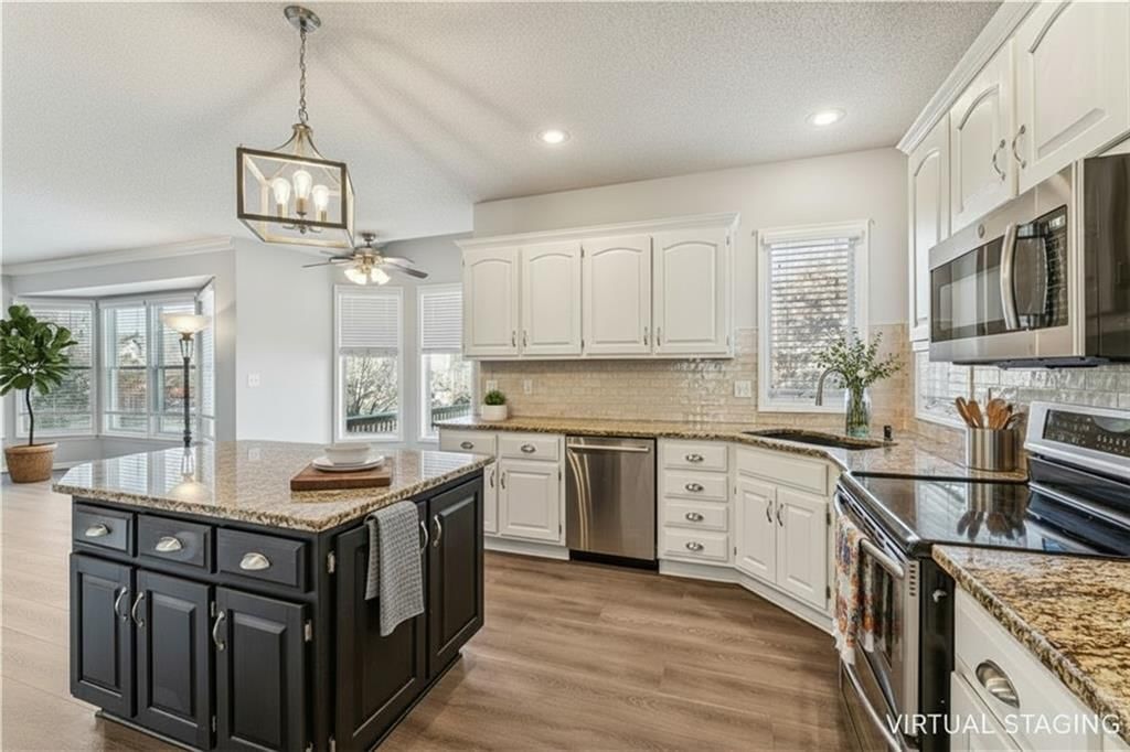 21600 W 98th Terrace — photo 3