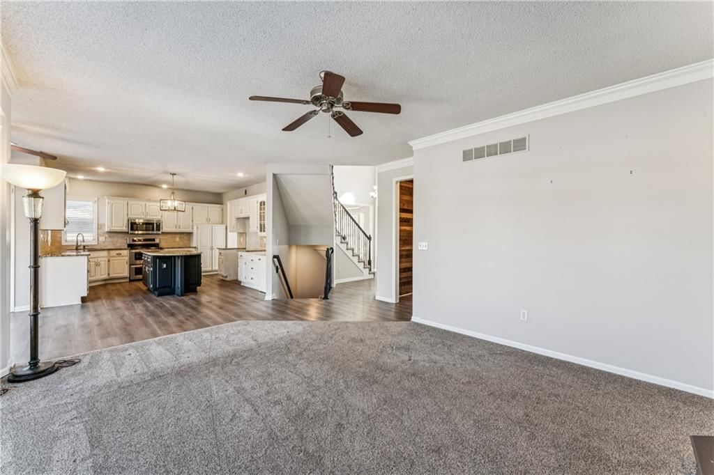 21600 W 98th Terrace — photo 11