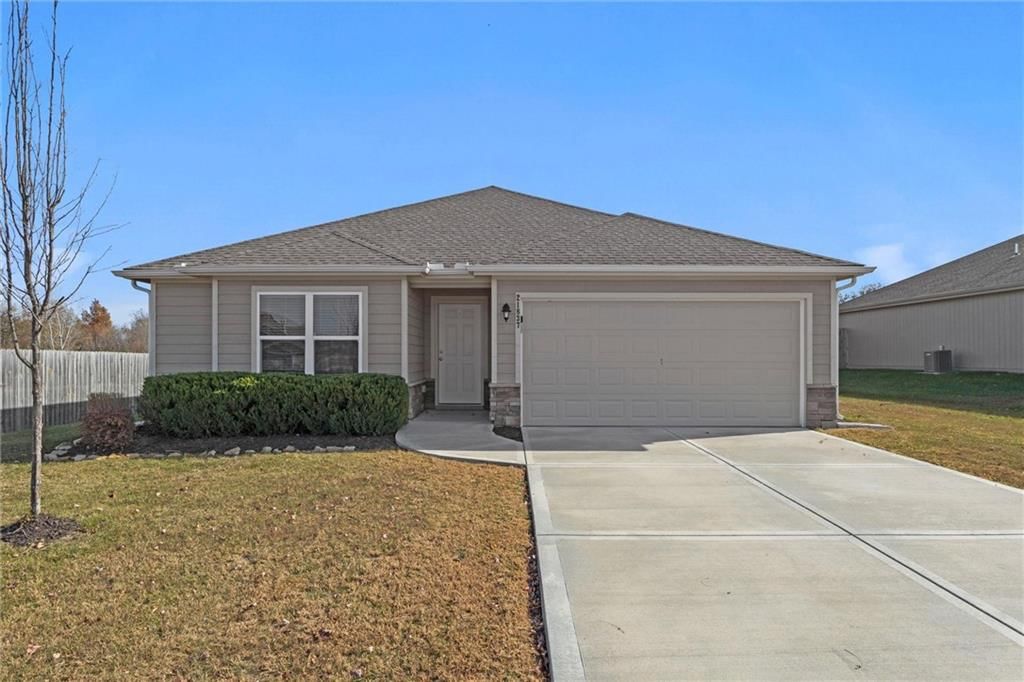 21837 Franklin Street, Spring Hill, KS