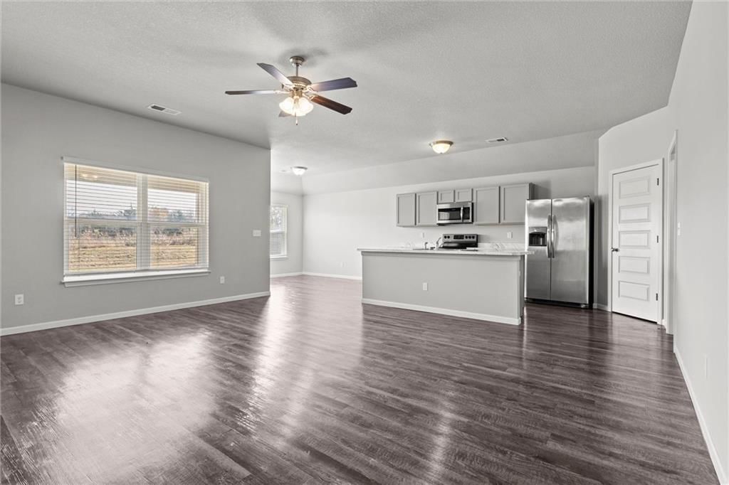 21837 Franklin Street — photo 6