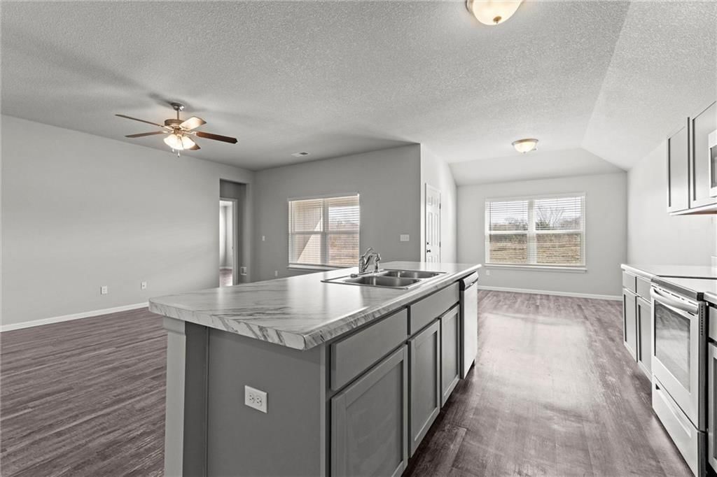 21837 Franklin Street — photo 11