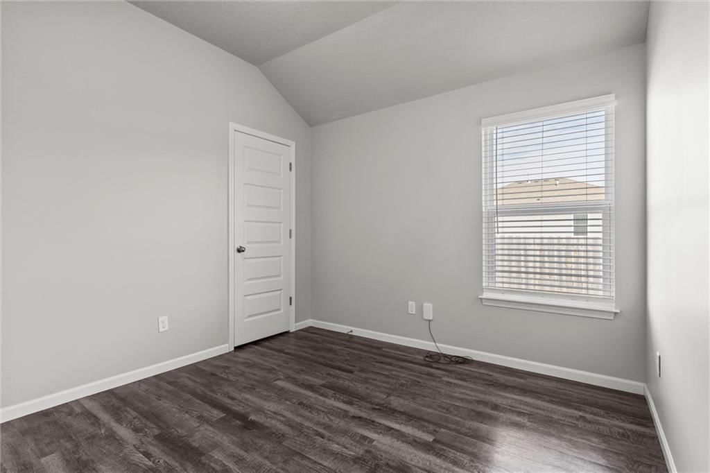 21837 Franklin Street — photo 17