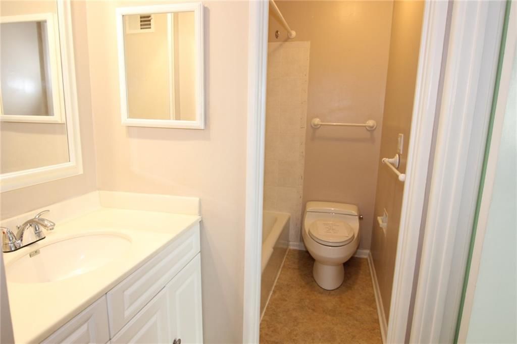 10003 W 95th Street — photo 15