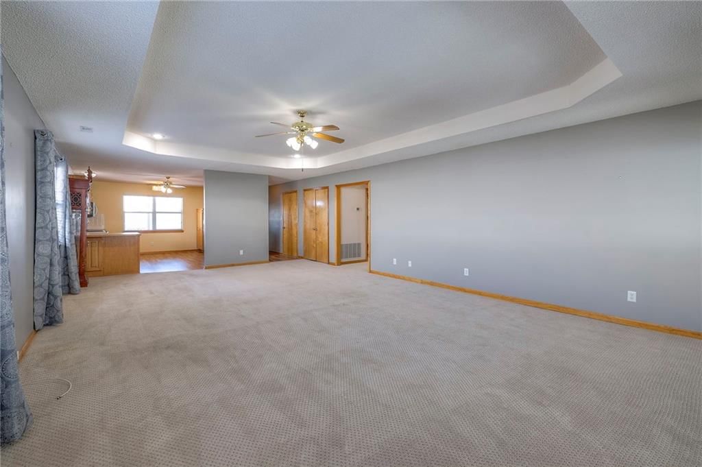 528 S Saturn Drive — photo 19