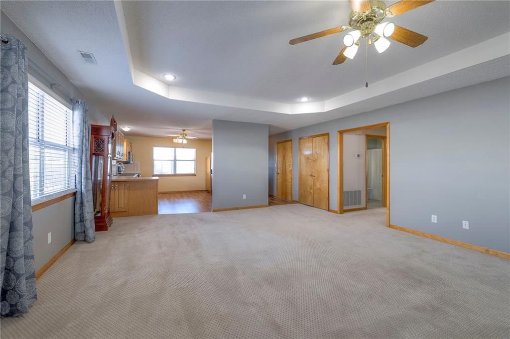 528 S Saturn Drive — photo 20
