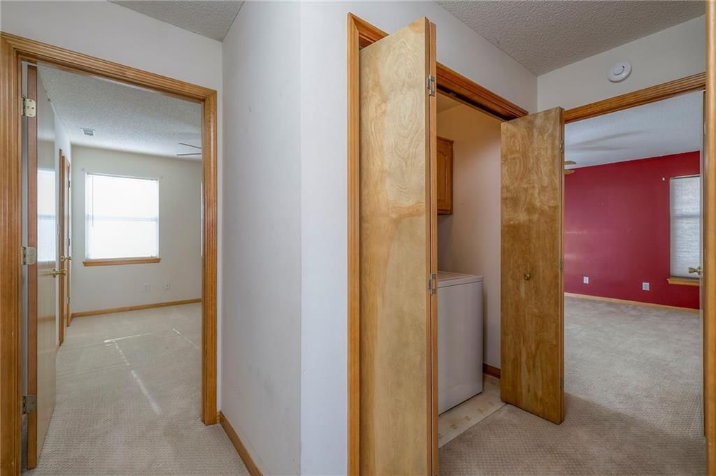 528 S Saturn Drive — photo 22
