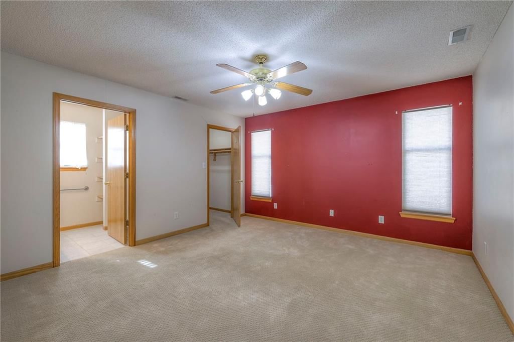 528 S Saturn Drive — photo 24