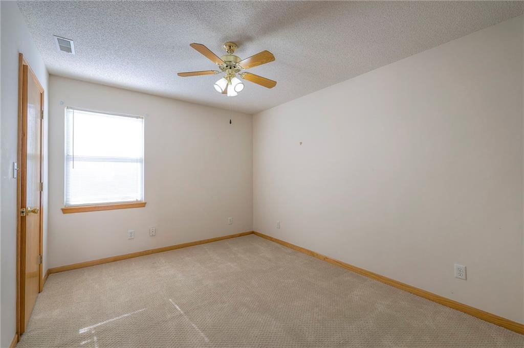 528 S Saturn Drive — photo 29