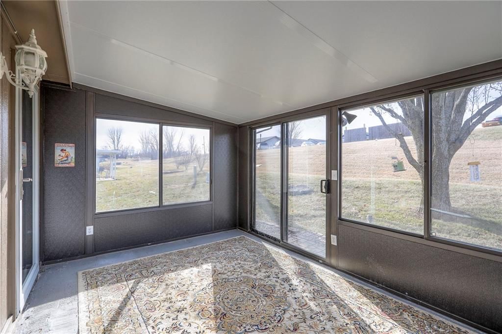 528 S Saturn Drive — photo 33