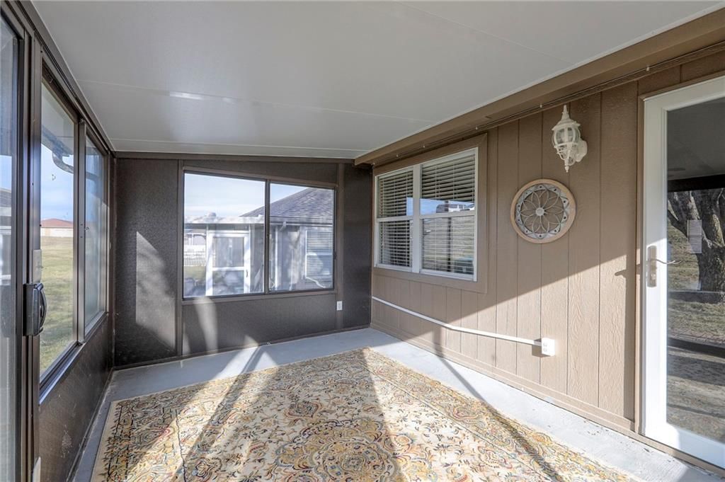 528 S Saturn Drive — photo 35