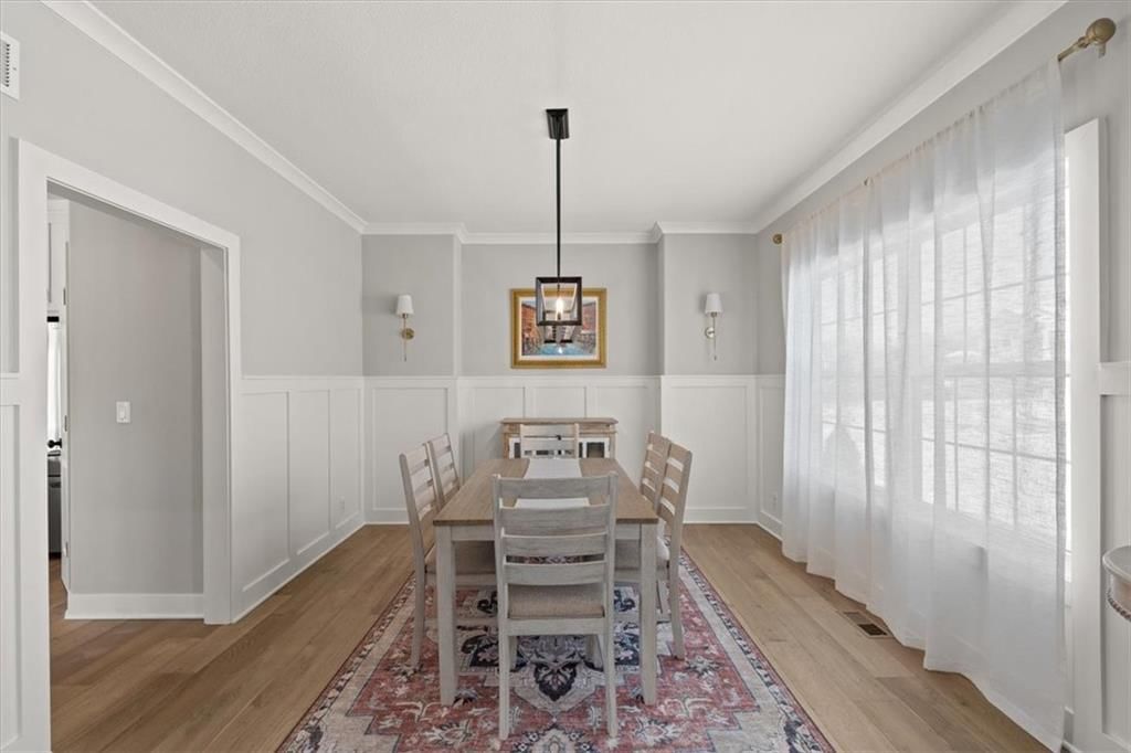 10308 N Oakland Avenue — photo 3