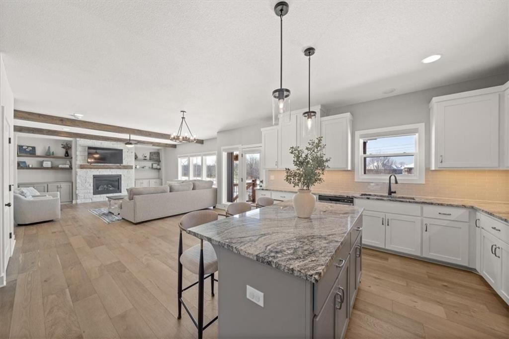 10308 N Oakland Avenue — photo 8