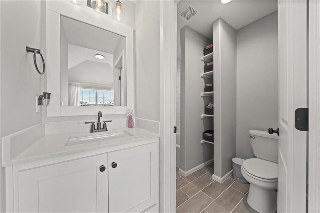 10308 N Oakland Avenue — photo 19