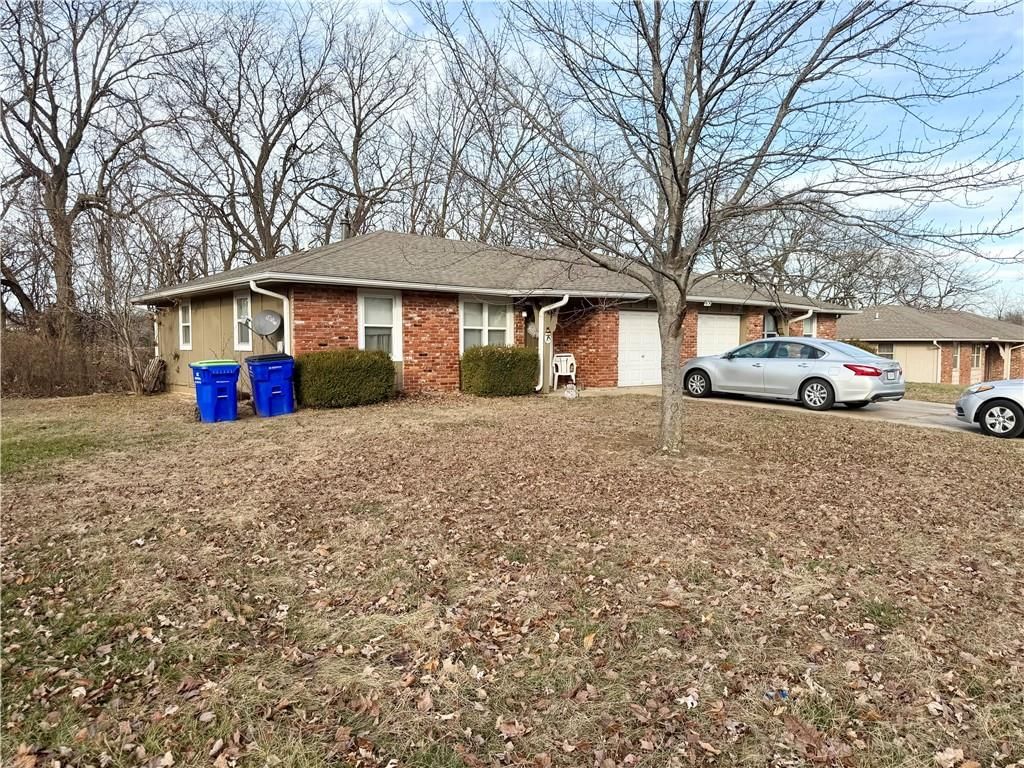 400 A-B NE WESTWIND Drive — photo 3