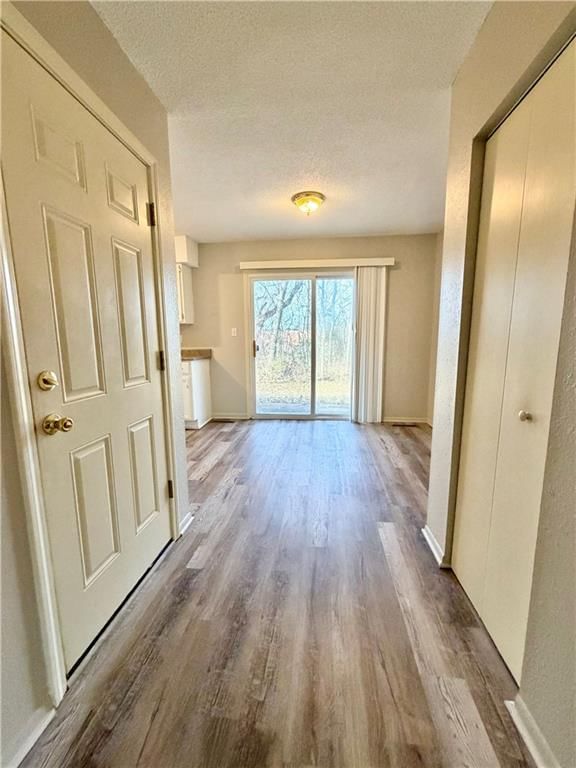 400 A-B NE WESTWIND Drive — photo 8
