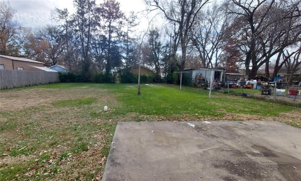 205 W Washington Street — photo 22