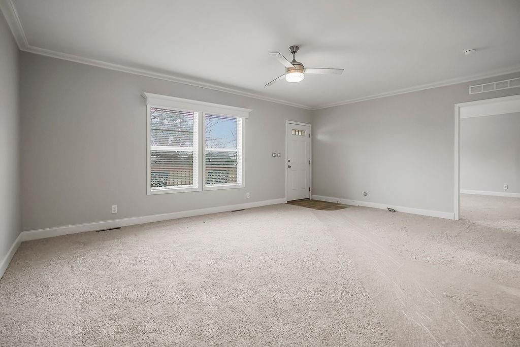 904 E Wilson Street — photo 4