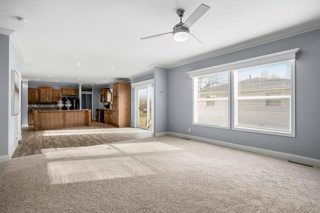 904 E Wilson Street — photo 13