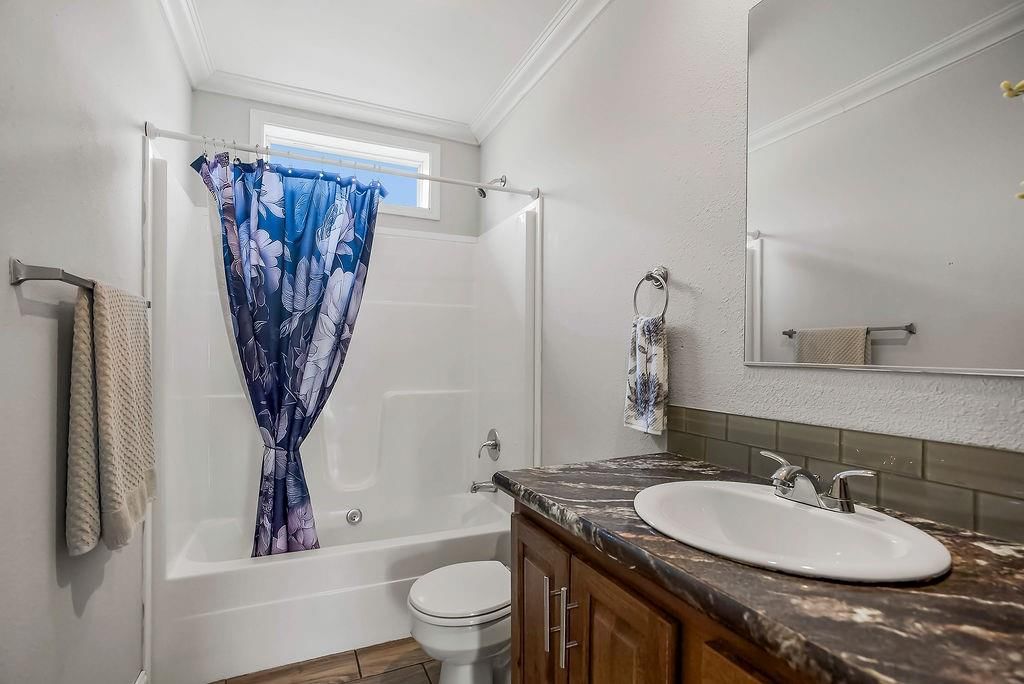 904 E Wilson Street — photo 19