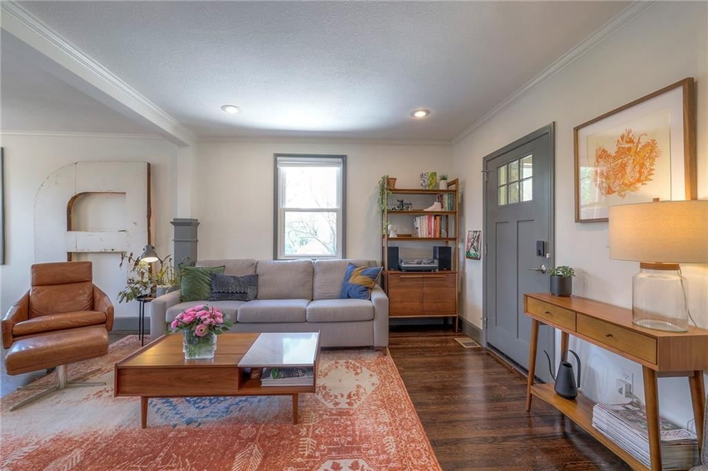 715 W 98th Street — photo 18