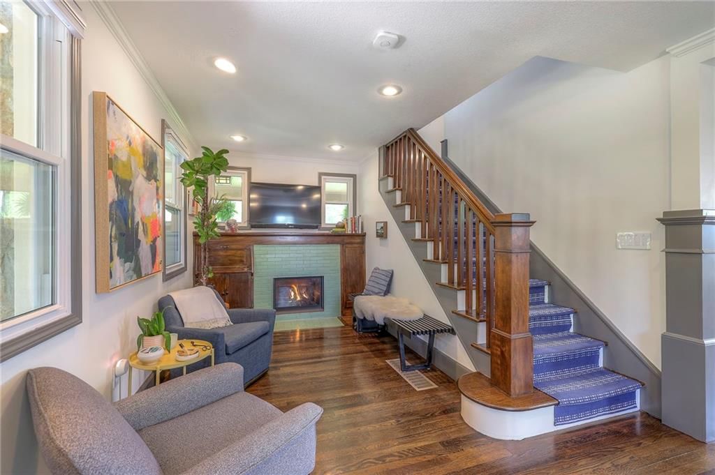 715 W 98th Street — photo 20