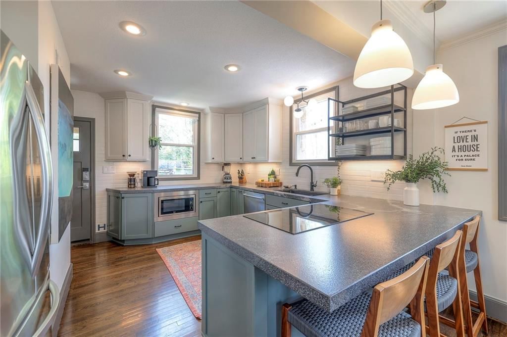 715 W 98th Street — photo 27