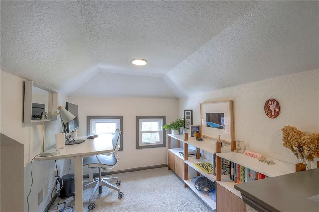 715 W 98th Street — photo 44