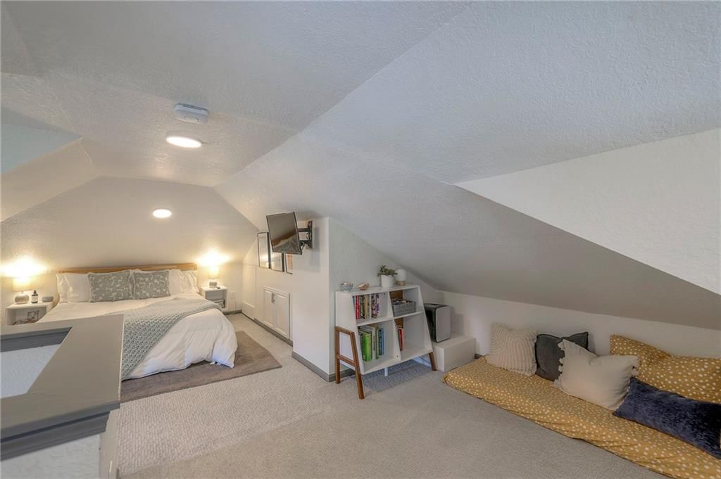 715 W 98th Street — photo 45