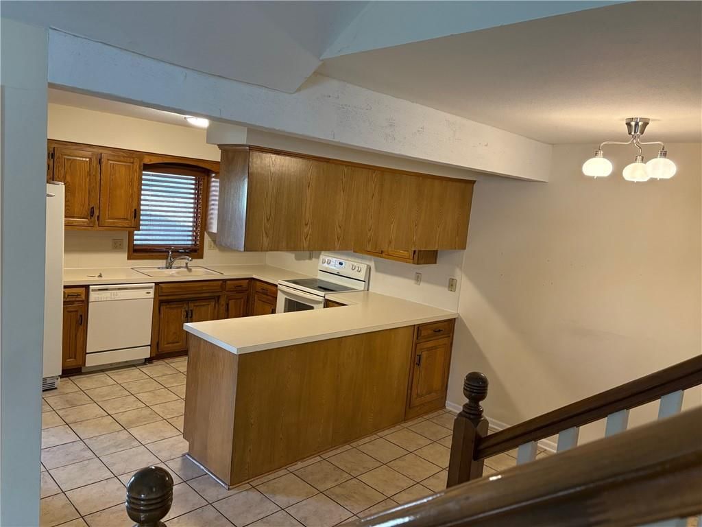 10826 W 115 Place — photo 5