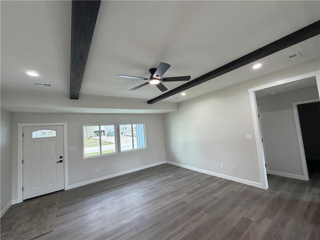 207 W 2nd Street — photo 9