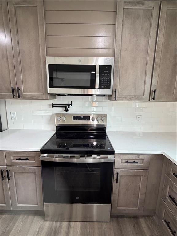 207 W 2nd Street — photo 15