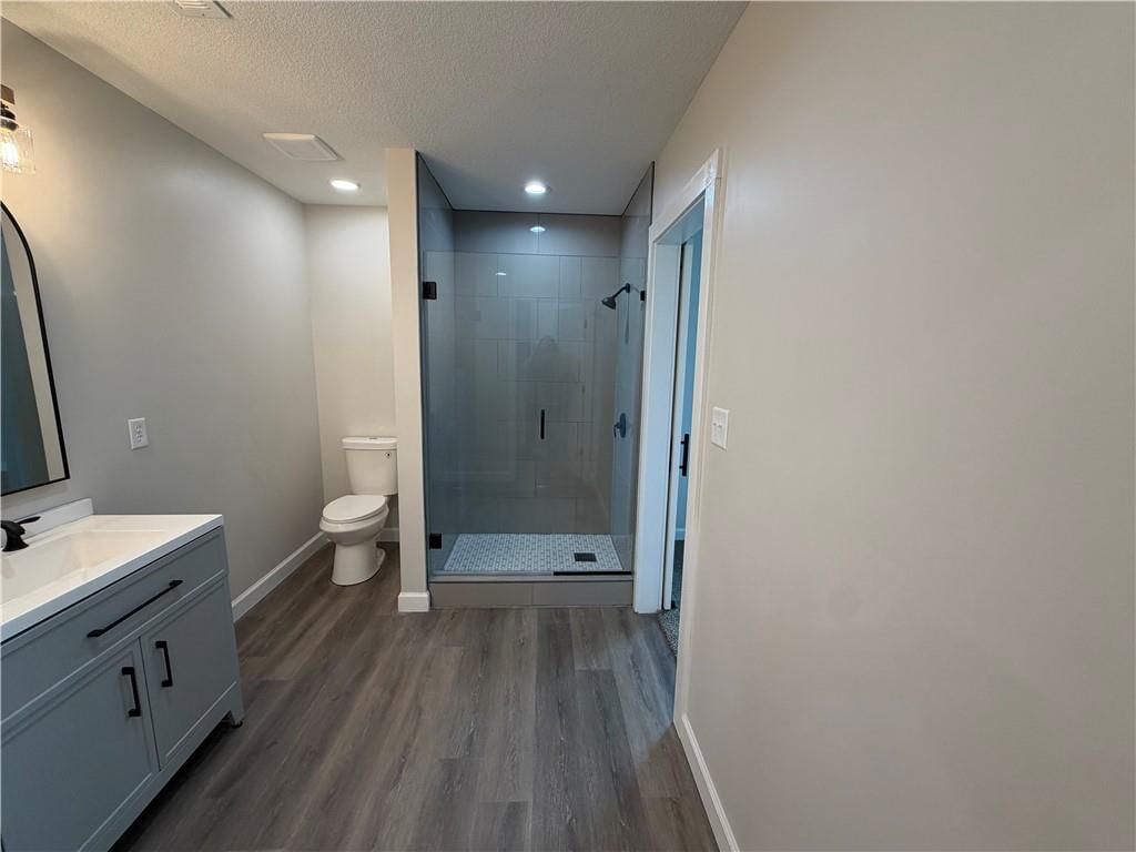 207 W 2nd Street — photo 18