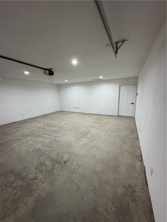207 W 2nd Street — photo 29