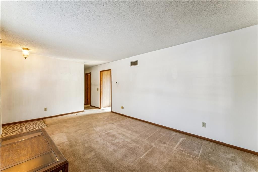 502 Crest Drive — photo 8
