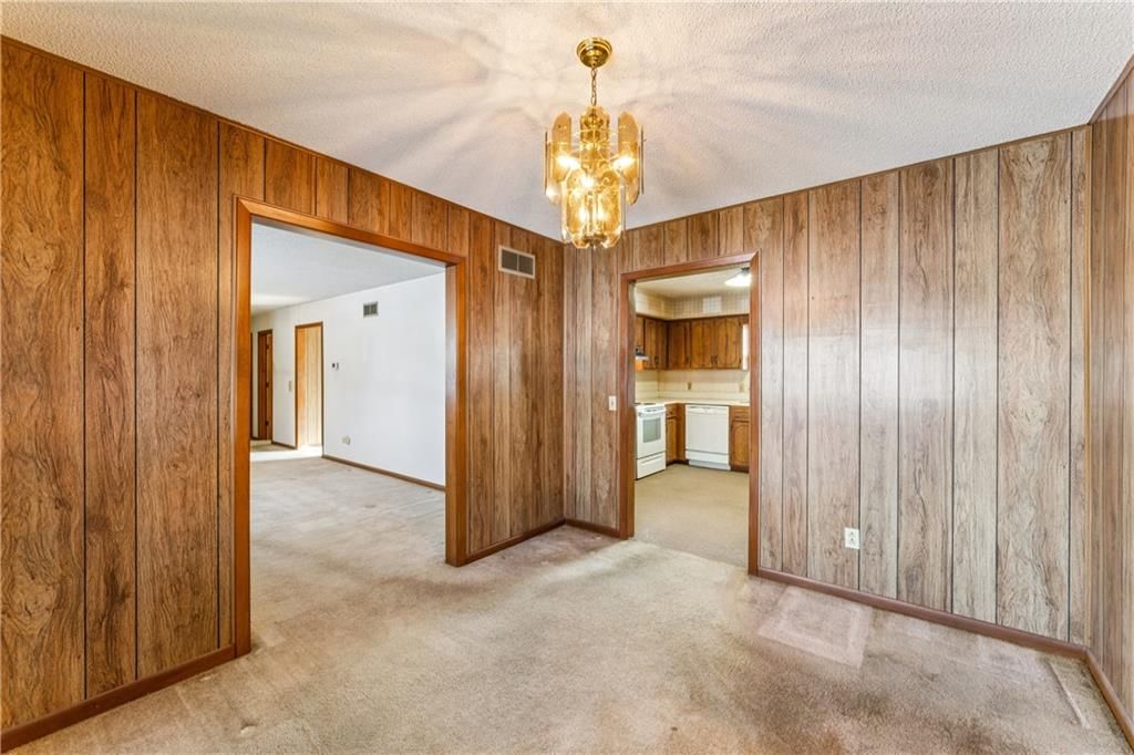 502 Crest Drive — photo 16